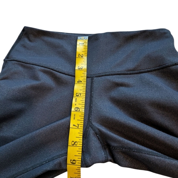 Lululemon Snaptastic Pant Denim Blue Rare Snap To Crop Rel: 2009 Women's size 4 - Picture 13 of 15